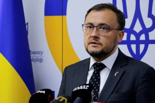 Зеленський призначив послом у Польщі Василя Боднара