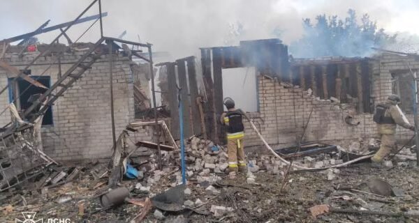 У Покровську внаслідок обстрілів пошкоджені будинки (ФОТО)