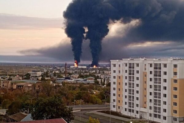 В окупованому Криму уражено нафтобазу в Феодосії, – Генштаб (ВІДЕО)