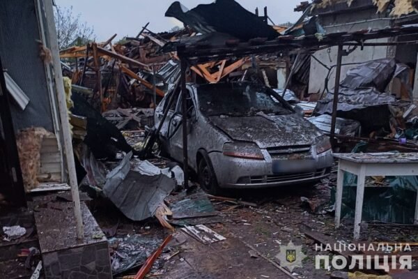 Обстріли не вщухають: За добу росіяни зруйнували майже 30 будинків на Сумщині