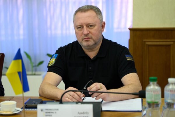  Генпрокурор Костін звільнився з посади