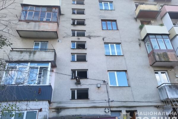 На Закарпатті стався вибух у п’ятиповерхівці: загинула людина (ФОТО)