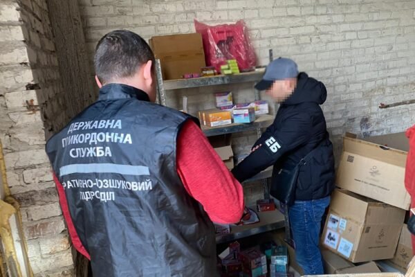 З нелегального обігу на Львівщині та Волині вилучили електронні цигарки на 11 млн грн
