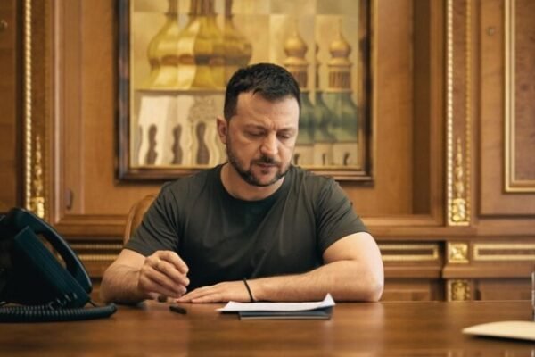 Зеленський переговорив з президентом Південної Кореї: Домовилися посилити обмін розвідданими