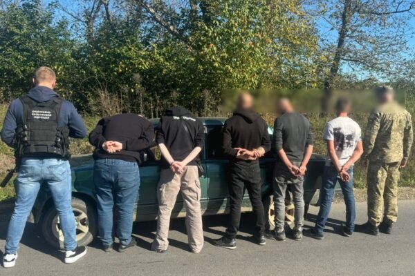 На кордоні з Румунією затримали авто з ухилянтами зі столиці