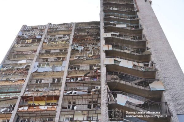 Авіаудари по Запоріжжю: відомо про загиблого, шестеро поранених (ФОТО, ВІДЕО)