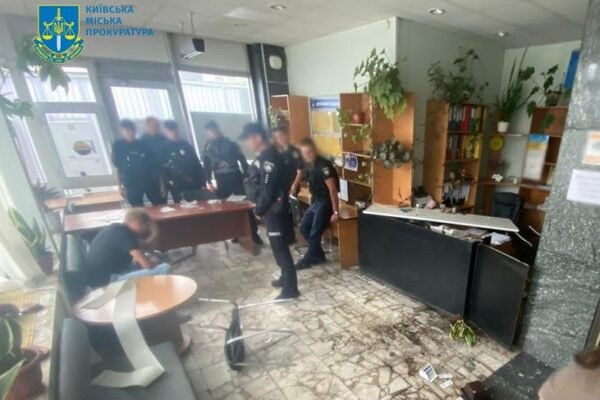 У Києві судитимуть чоловіка, який влаштував погром у Міністерстві соцполітипи (ФОТО, ВІДЕО)