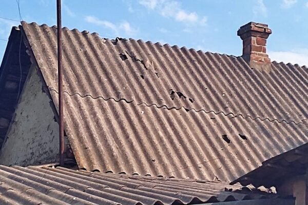 Ворог з десяток разів обстріляв Нікопольщину: Пошкоджено приватний будинок (ФОТО)