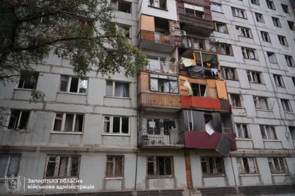 Удар по Запоріжжю: семеро поранених, пошкоджені понад 30 будинків