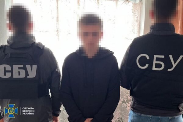 СБУ затримала паліїв авто ЗСУ у трьох областях, серед них – 16-річні хлопці (ФОТО)