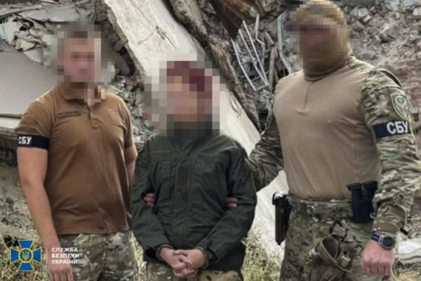 На Харківщині викрили ще двох коригувальників: радіотелеграфістку-військову і блогера
