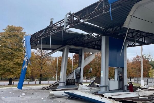 Окупанти 26 разів вдарили по Нікопольському району (ФОТО)