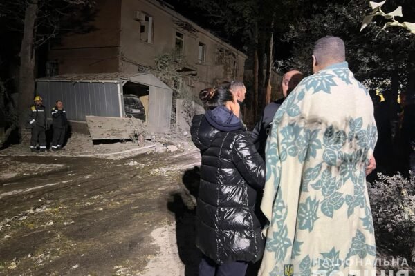 Внаслідок ракетного удару в Дніпрі загинула родина поліцейського – дружина і донька. Ще одну дитину вдалося врятувати