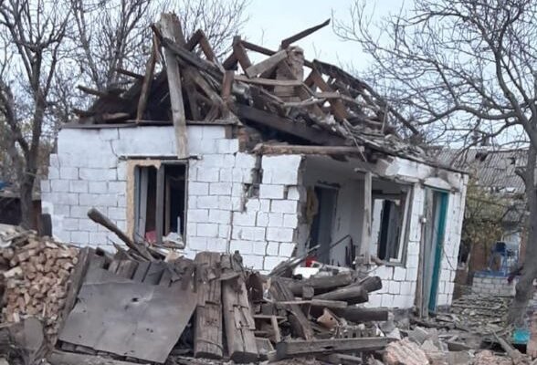 На Запоріжжі через обстріли поранено двох цивільних, зруйновані будинки та інфраструктура