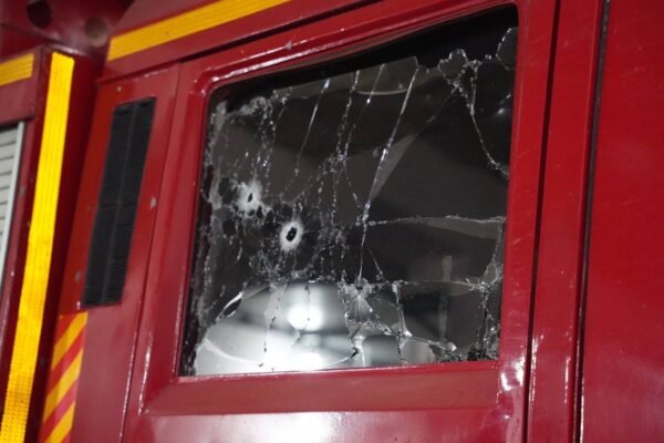 Росіяни вдарили по пожежній частині в Одесі: є поранені (ФОТО)