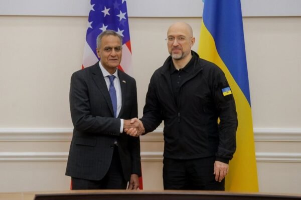 Шмигаль зустрівся із заступником Блінкена: Обговорили інвестиції в Україну