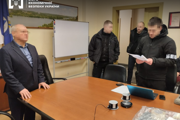 Два заводи, які пов’язані з Коломийським, ухилялися від сплати майже 1,2 мільярдів гривень податків, – БЕБ