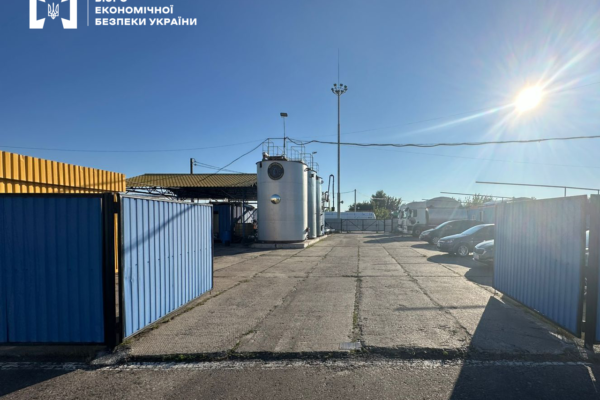 На Київщині знову виявили нелегальні заправні станції, – БЕБ