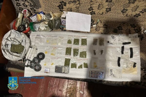 У Дніпрі викрили наркоугруповання, що налагодило торгівлю наркотиками із мільйонними прибутками