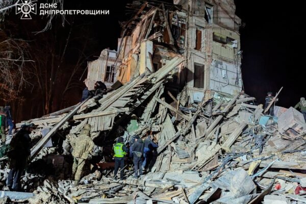 Рятувальні роботи на місці ракетного удару в Кривому Розі завершені