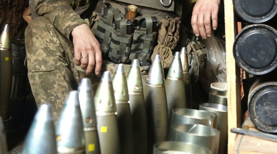 Міноборони зазначило, що це рішення було ухвалене на Ставці Верховного Головнокомандувача України, з метою забезпечення необхідних закупівель для Збройних сил України