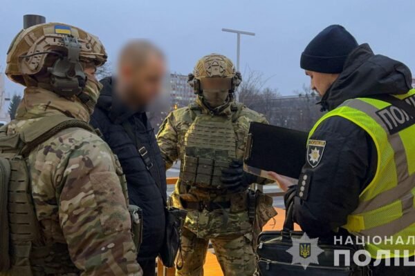 270 обшуків у 19 областях: Правоохоронці оголосили підозри організаторам незаконних схем втечі ухилянтів