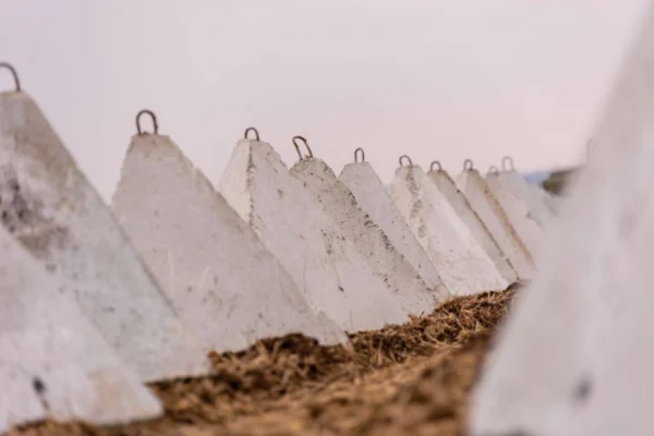 Кабмін передав до сфери управління Міноборони 3 тисяч фортифікацій