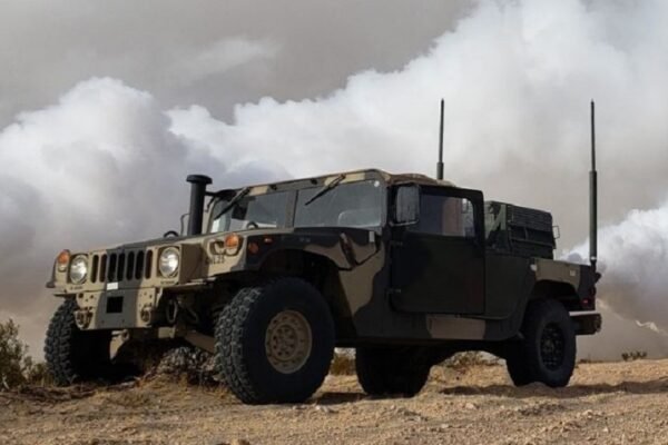 Міноборони допустило до використання у ЗСУ спецмашину для маскування “Coyote”