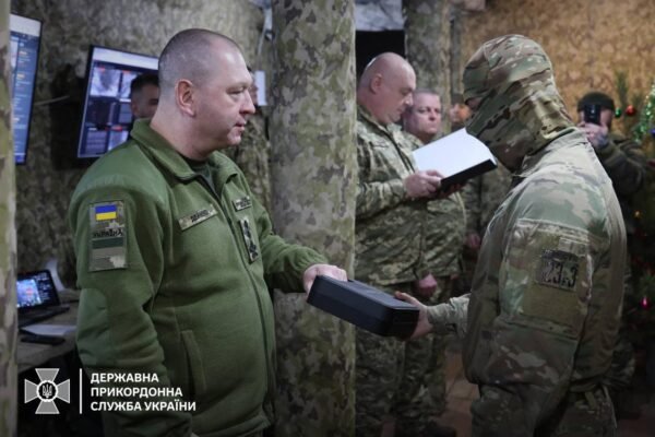 Голова ДПСУ під час кількаденної поїздки на передову у перші дні нового року відзначив прикордонників (ФОТО, ВІДЕО)