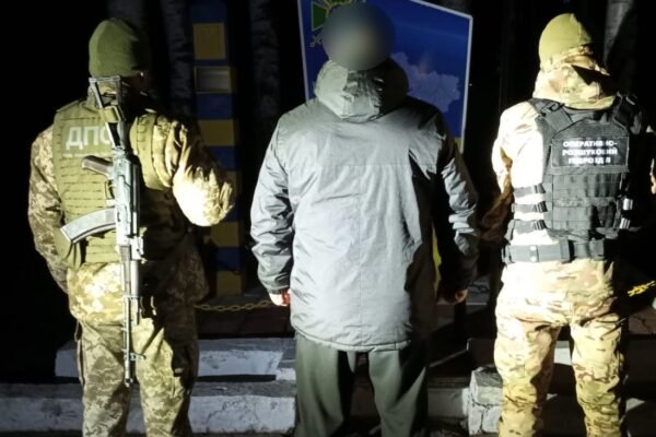 Неподалік кордону з Румунією дрон прикордонників засік порушника