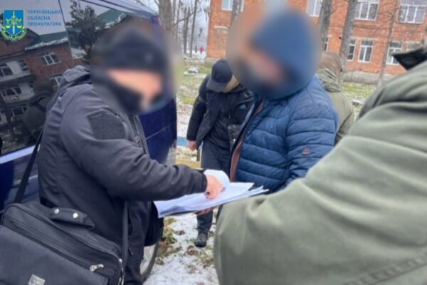 На Буковині викрили ділка, що за 12 тис. доларів обіцяв допомогти в отриманні фіктивної інвалідності