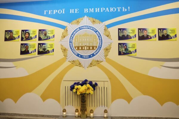 В Одесі відкрили мурал пам’яті полеглих Захисників. Один із зображених військових виявився живим