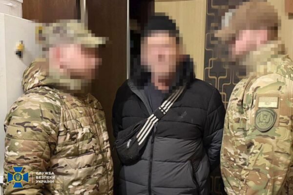 На Харківщині затримали подружжя коригувальників, що “працювали” під виглядом зооволонтерів