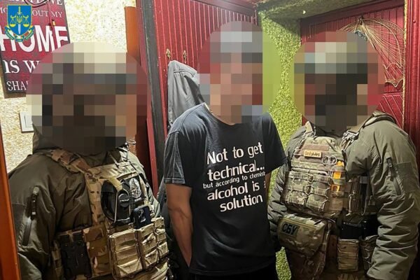 Правоохоронці затримали диверсантів, що скоїли теракт біля ТЦК у Павлограді