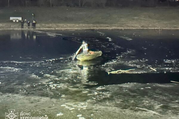 На річці Інгулець на Херсонщині 4 дітей провалилися під кригу: відомо про двох загиблих, ще одного шукають