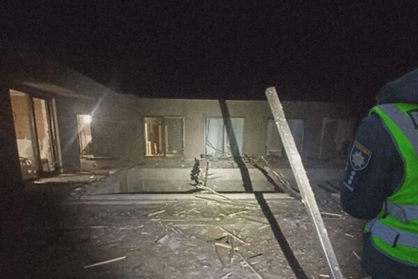 У трьох районах Київщини є пошкодження через нічну атаку дронів