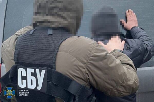 Підпалювали автівки військових на Київщині та Черкащині: СБУ затримала 6 диверсантів