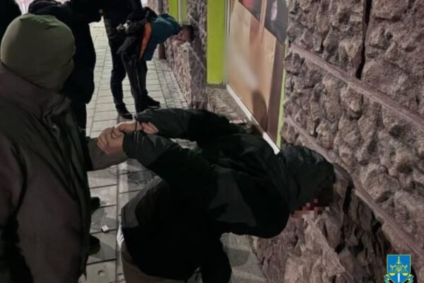 Двоє агентів РФ з Закарпаття планували підірвати автівку військового у Львові