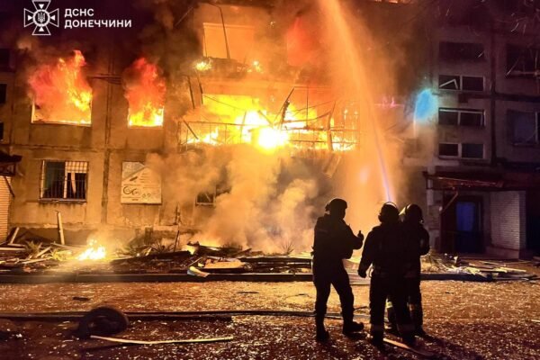 Росіяни вдарили по Допропіллю, 11 людей загинули