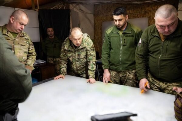 Росіяни намагаються вибити Сили оборони з Курщини, захопивши прикордонні території Сумщини, – Сирський