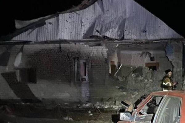 Через удар по Костянтинівці загинула жінка та дитина. Ще двоє людей поранені