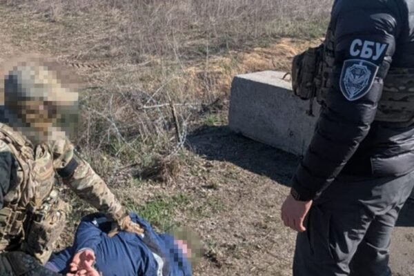 На Сумщині затримали двох агентів РФ, що готували прорив російських ДРГ