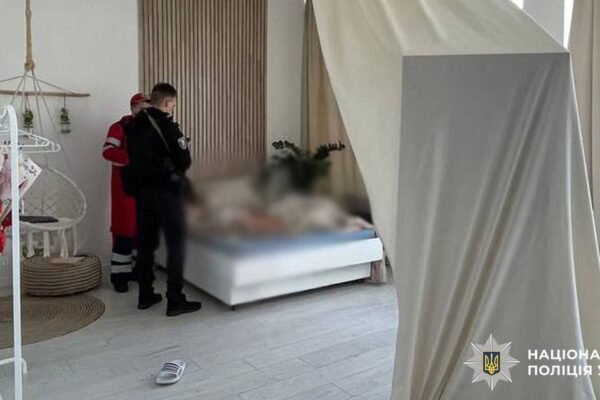 Російського фотографа, що задушив свою дівчину-модель, затримали у Києві