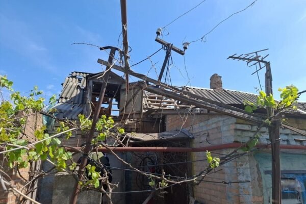 Окупанти вдарили по Нікопольщині: Постраждала 35-річна жінка