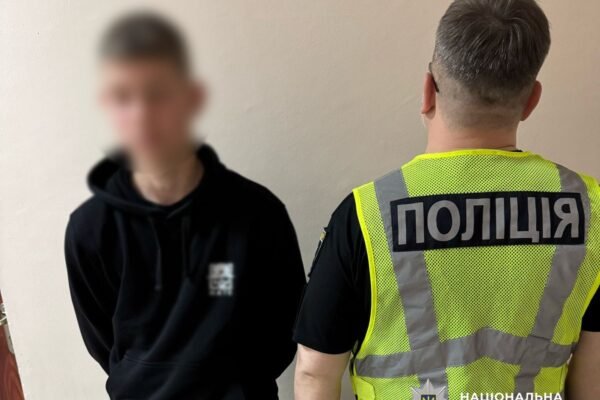 Неповнолітнім, що побили військового у київському гідропарку, оголосили підозри