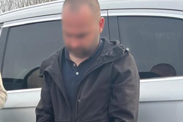 Канал втечі ухилянтів з країни викрили на Рівненщині