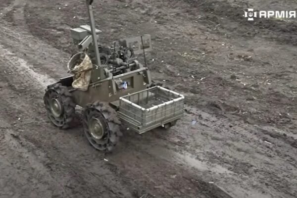 Військові готують наземний дрон “Гном” до виходу на лінію фронту: Наразі він проходить тестування