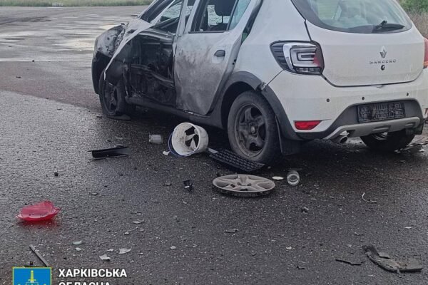 На Харківщині ворожий БпЛА атакував цивільне авто: Поранено трьох жінок