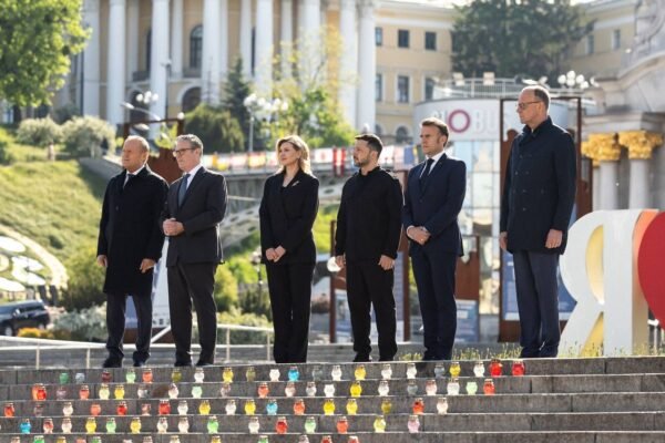 У Києві президентське подружжя разом з європейськими лідерами вшанували пам’ять загиблих воїнів (ФОТО)
