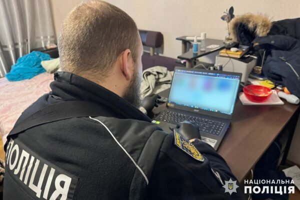 Перед судом постане хмельничанин за розповсюдження дитячого порно